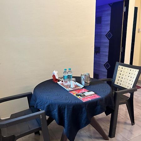 Hotel Jampore Inn Daman Zewnętrze zdjęcie